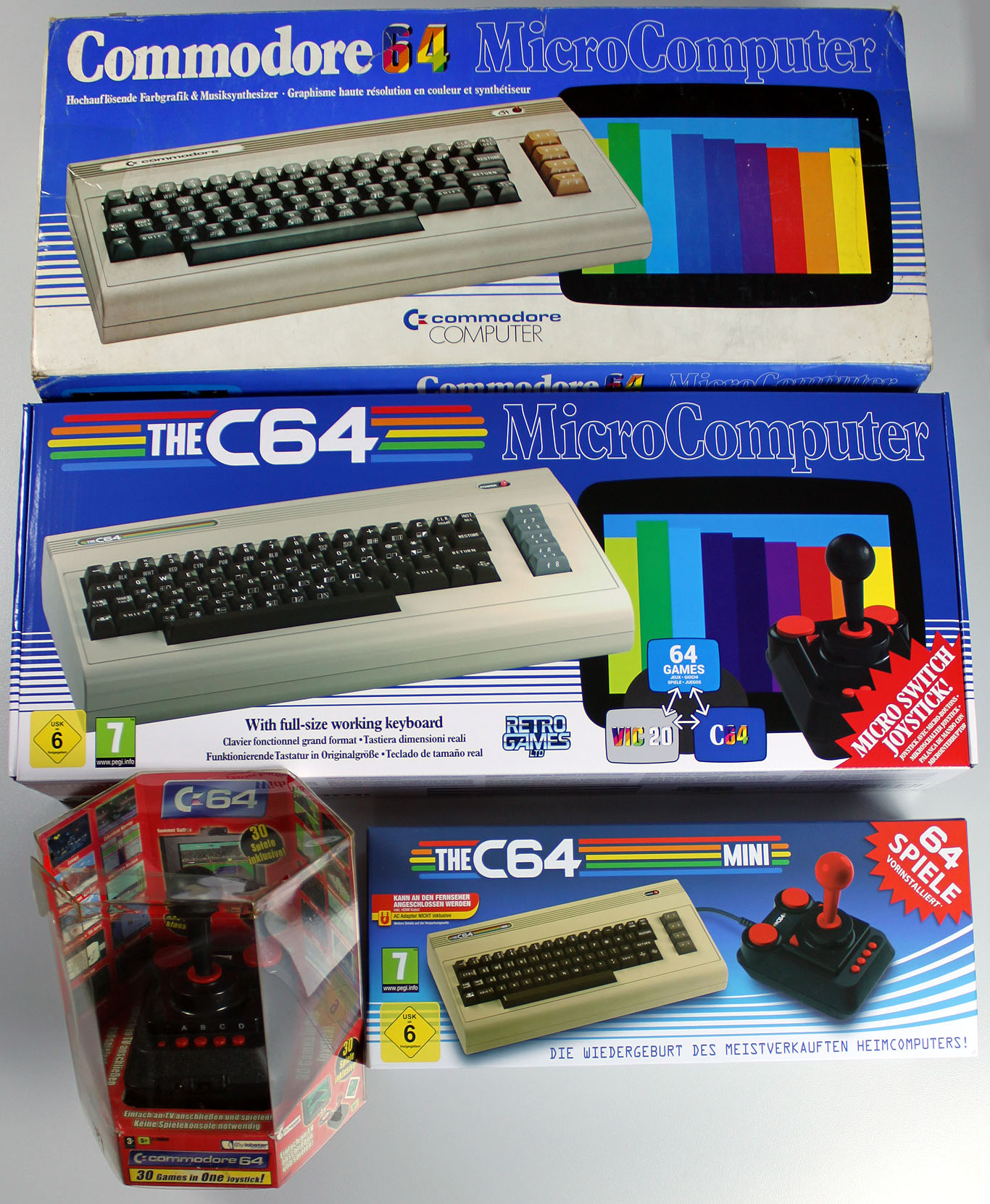 Commodore 64 von 1983, C64DTV von 2005, TheC64 Mini von 2018 und TheC64 Maxi von 2020