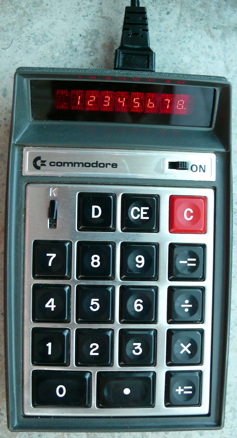Taschenrechner Commodore C110 von 1971