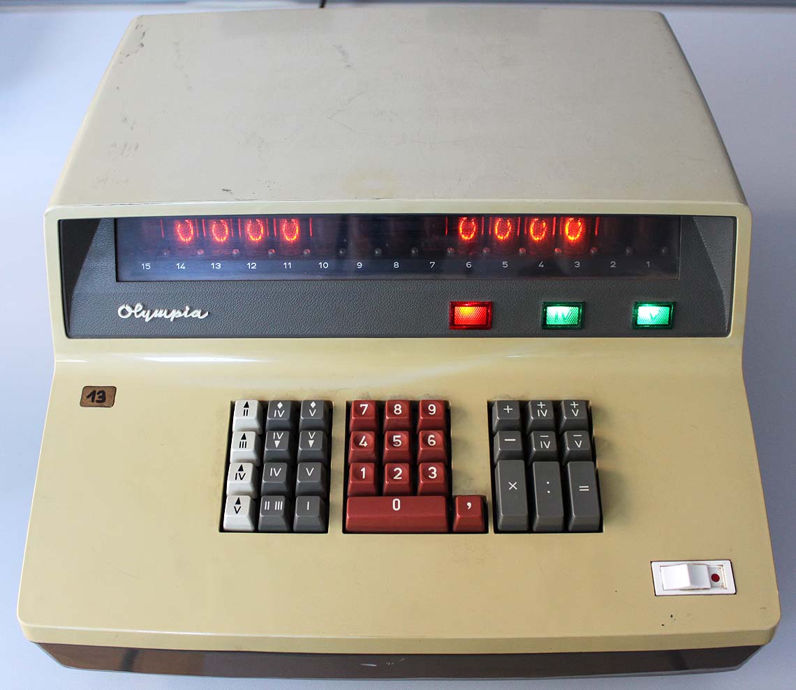 Tischrechner Olympia RAE 4/15 D1 von 1964