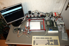 Plotter von fischertechnik computing von 1986 an einem 80486DX-Computer