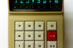 Taschenrechner Sharp EL-8 von 1970