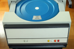 WANG 2230 Festplatte 14" mit 2,5 MB fest und 2,5 MB wechselbar von 1975